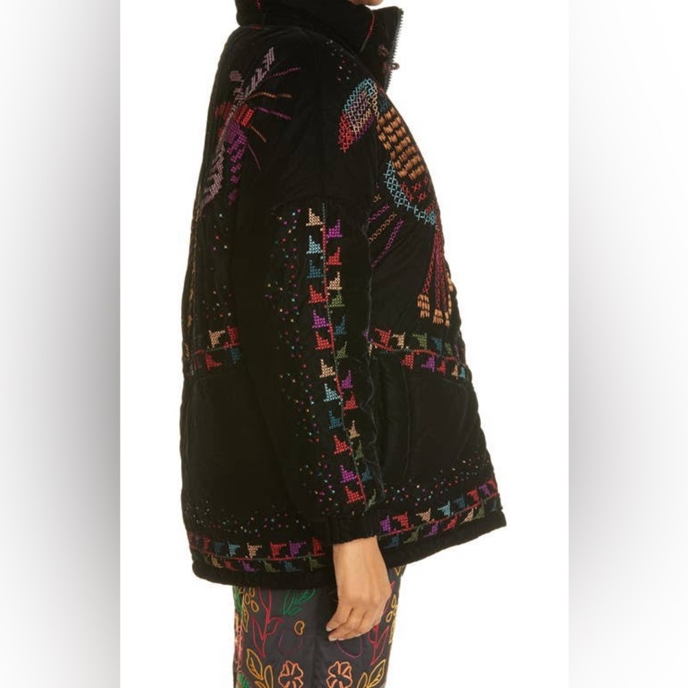 Farm Rio Reversible Embroidered Puffer Jacket Size L - Picture 14 of 15